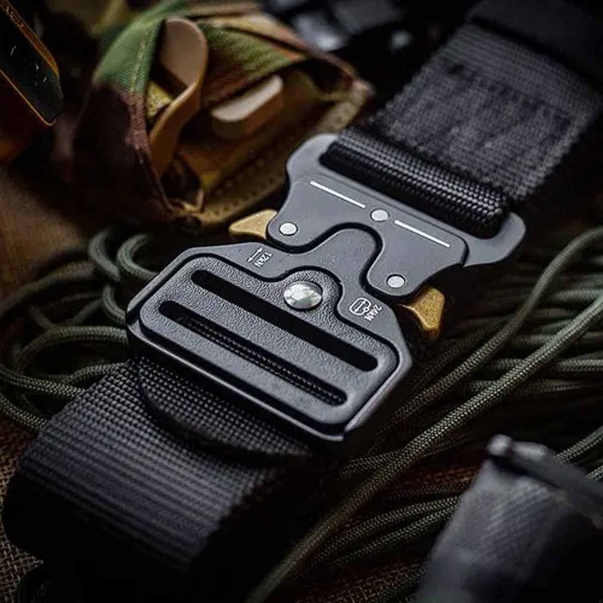 Tactical Quick-Release Belt - Heavy-Duty Nylon Cobra Buckle Waist Belt for Survival & EDC